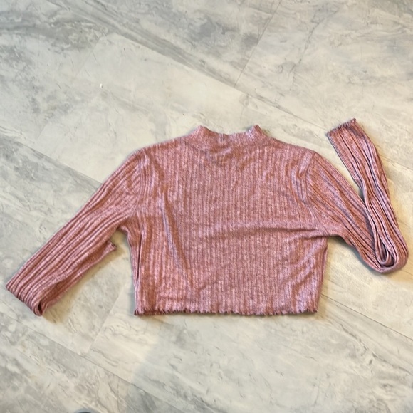 Aeropostale   The OG Tee Collection   Rose color  Cropped long sleeve Tee size L - Picture 6 of 7